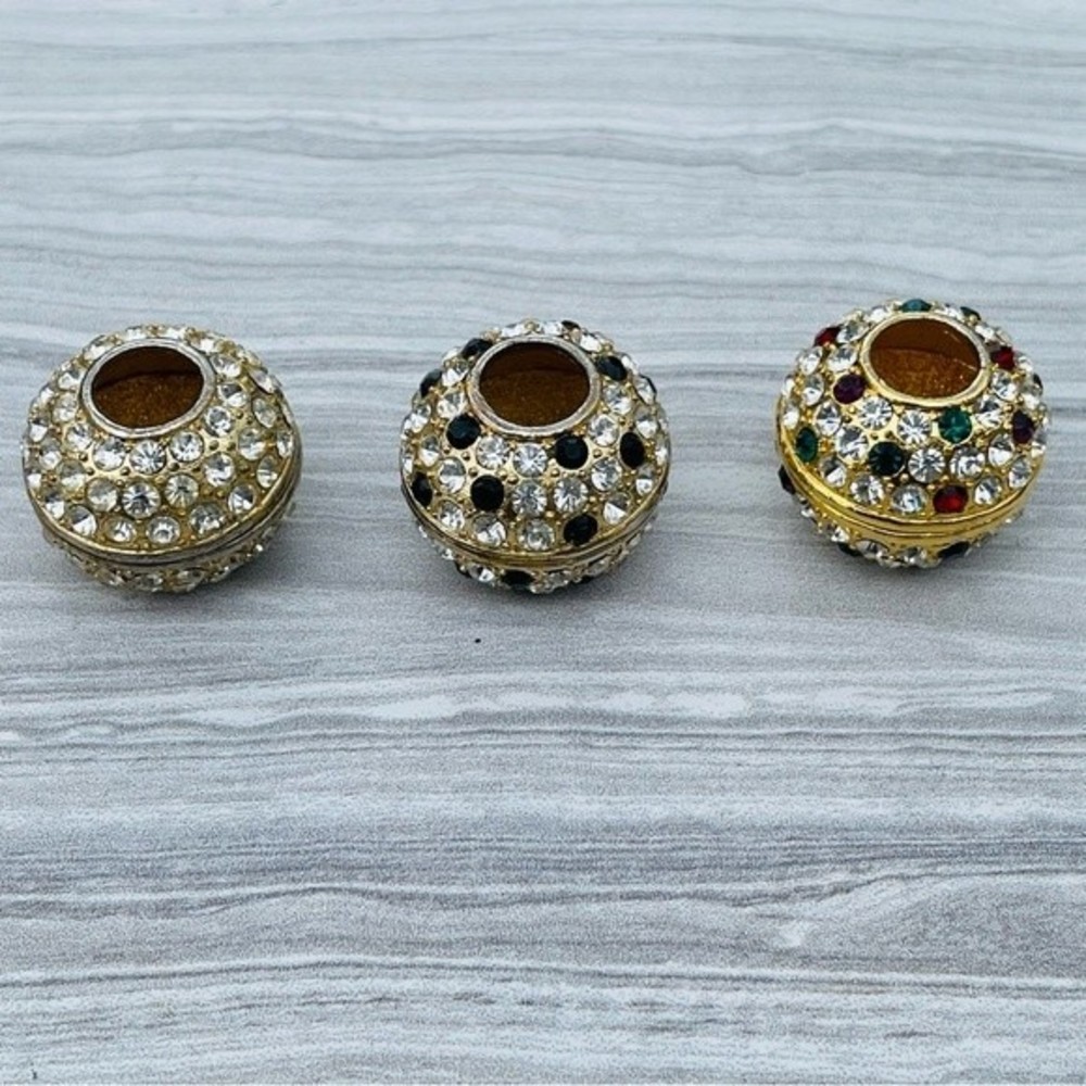 Luxurious 3 Pendant Ball Set